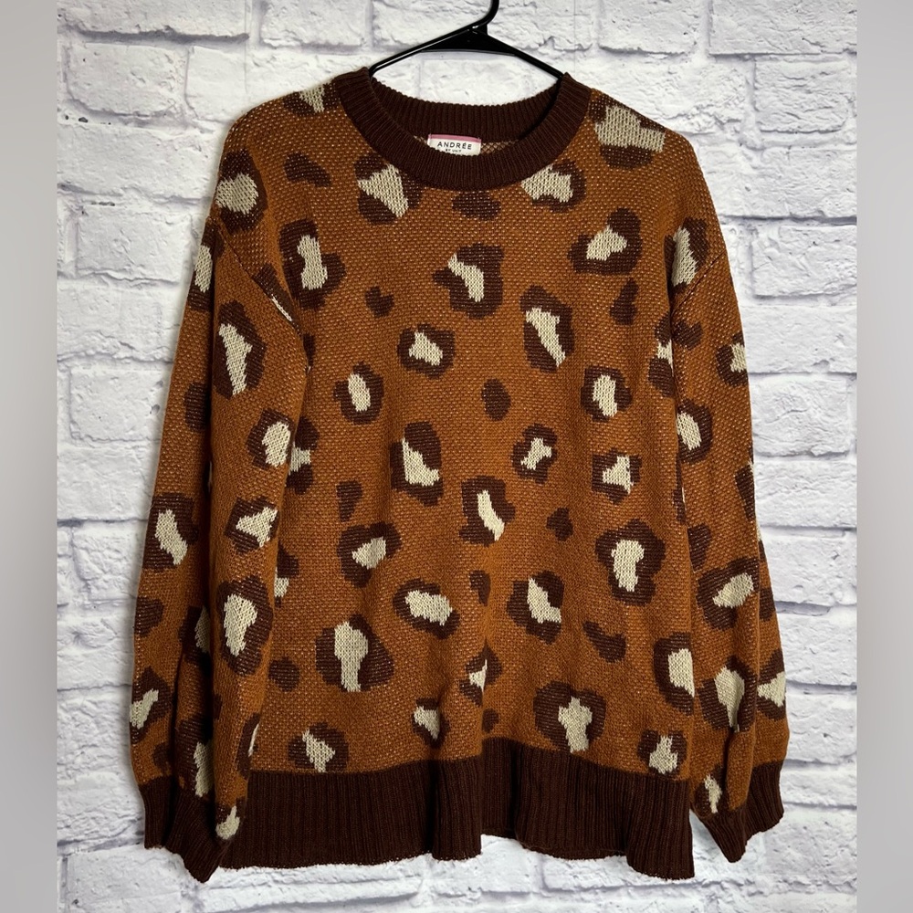 Andree Animal Print Lightweight Pullover Sweater